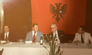 Read more about the article Fjalimi i Prof. Ernest Koliqit në 25 vjetorin e themelimit të Bllokut Kombëtar Indipendent